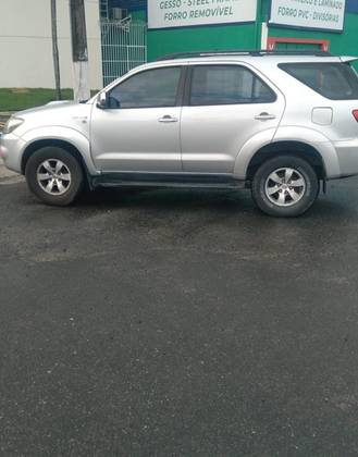 TOYOTA HILUX SW4 3.0 SRV 4X4 16V TURBO INTERCOOLER DIESEL 4P AUTOMÁTICO